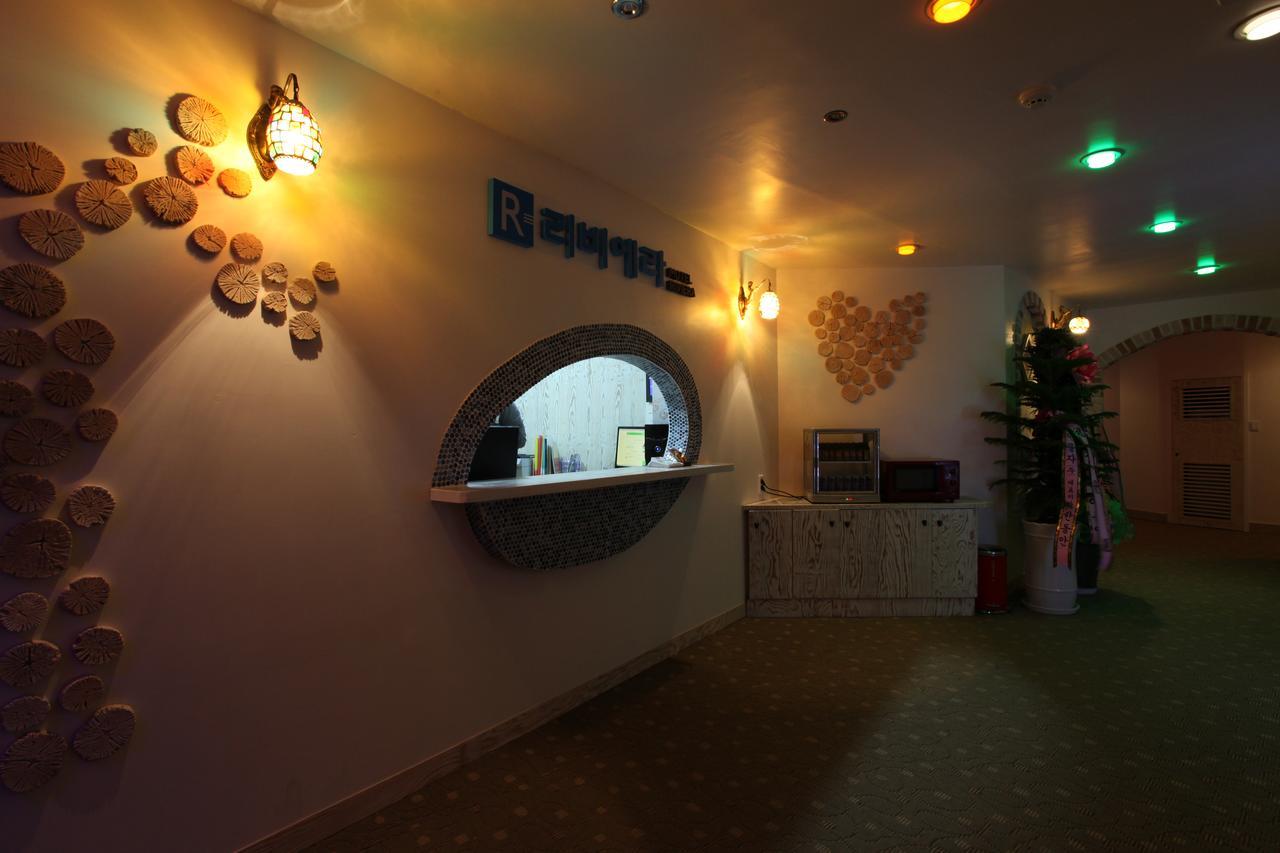 Riviera Motel Goyang Εξωτερικό φωτογραφία