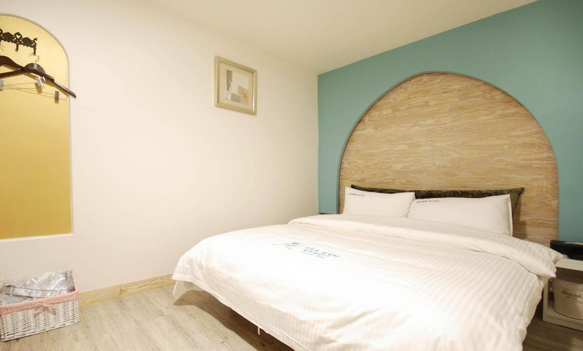 Riviera Motel Goyang Εξωτερικό φωτογραφία